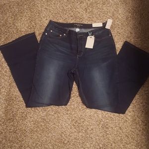 Maurices Size 15/16 Curvy Bootcut Dark Denim jeans